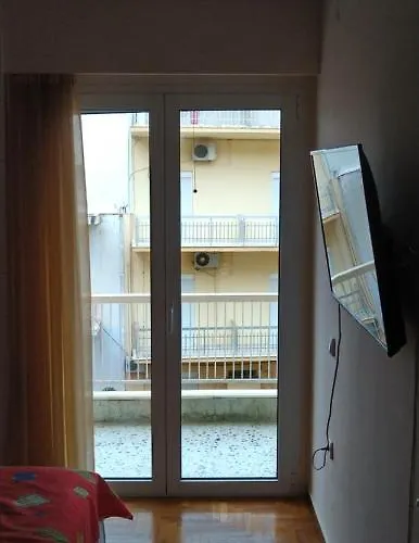 Loutraki-spa-apartment Апартаменты *